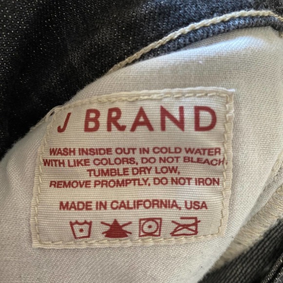 J BRAND Lovestory Flare in Ash Wash, size 26 - Picture 7 of 11